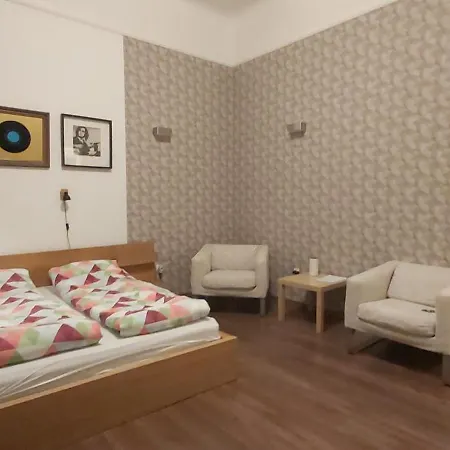 Quiet,cozy And In The B2 Sza * Budapest