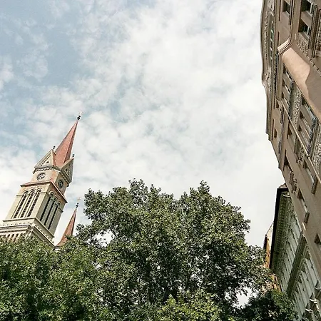 Quiet,cozy And In The B2 Sza Budapest
