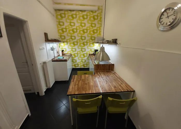 Apartament Quiet,cozy And In The B2 Sza *