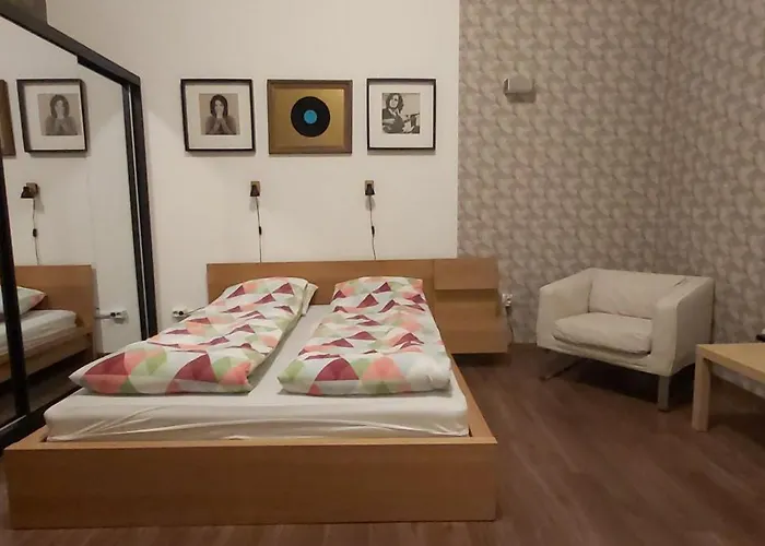 Quiet,cozy And In The B2 Sza Budapesta