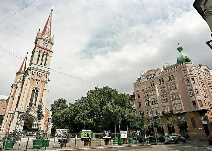 Quiet,cozy And In The B2 Sza * Budapesta